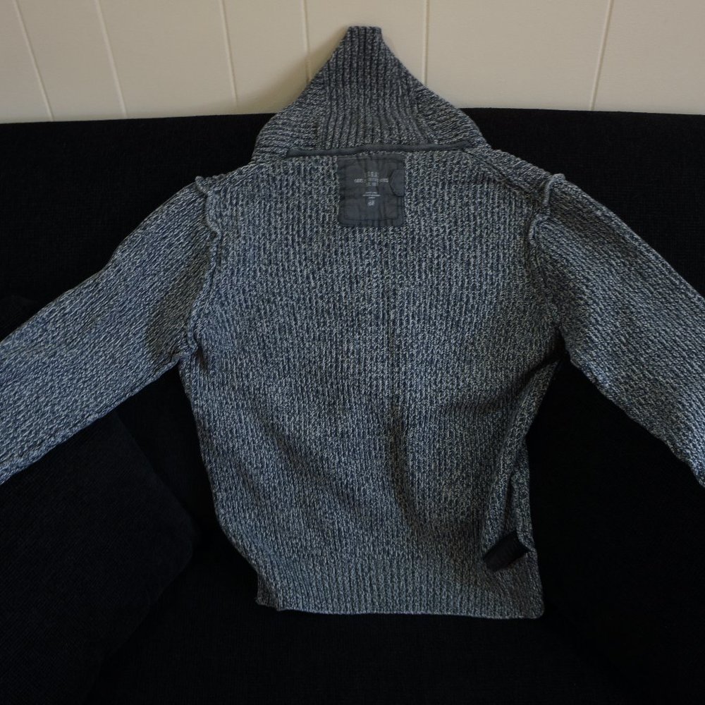 H&M Men's Collared Sweater